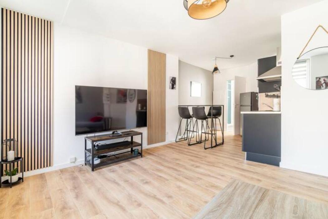 Voyage En Duplex En Hyper Centre Apartment Valenciennes Exterior photo